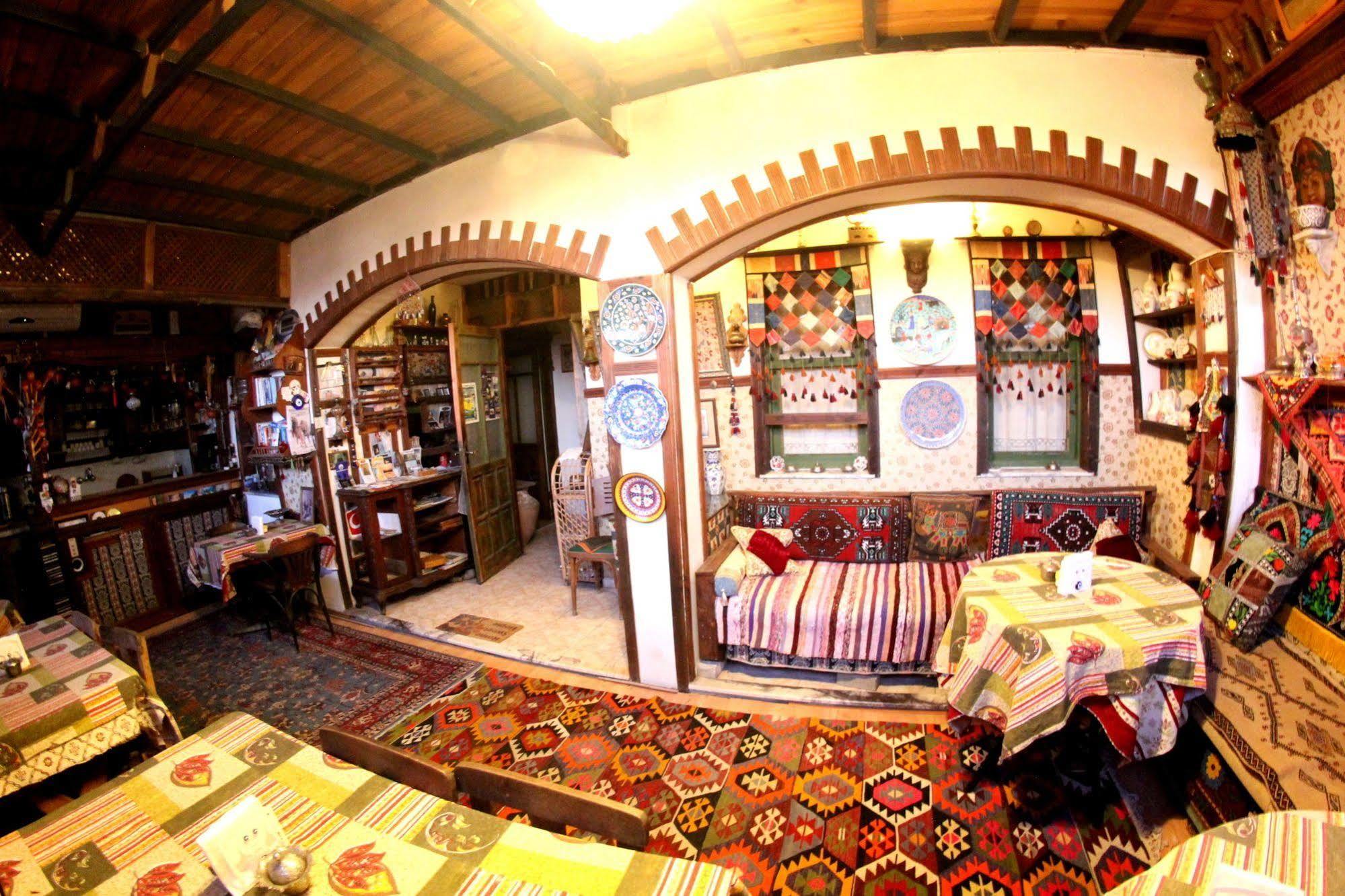 Homeros Pension & Guesthouse Selcuk ภายนอก รูปภาพ