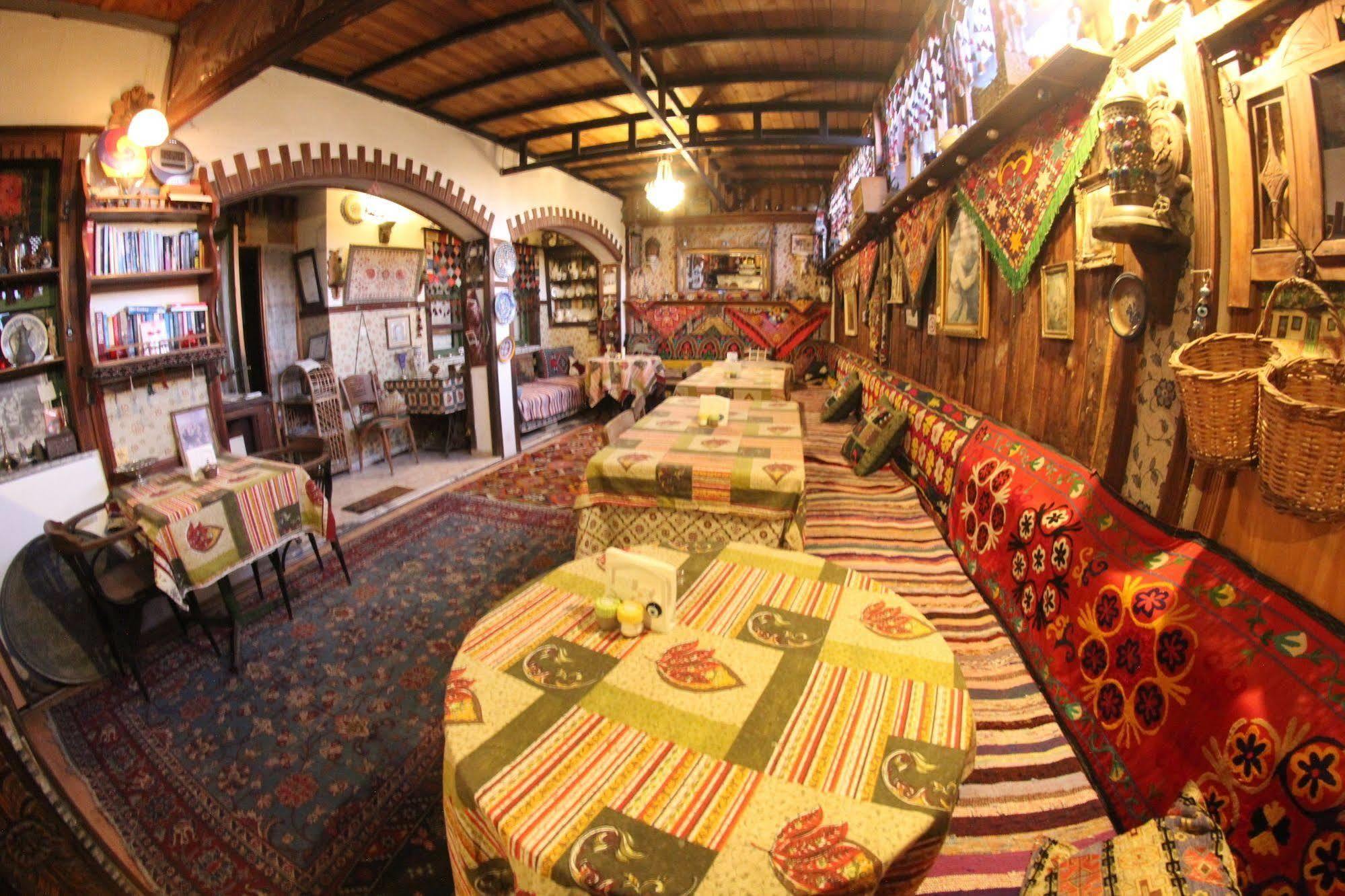 Homeros Pension & Guesthouse Selcuk ภายนอก รูปภาพ
