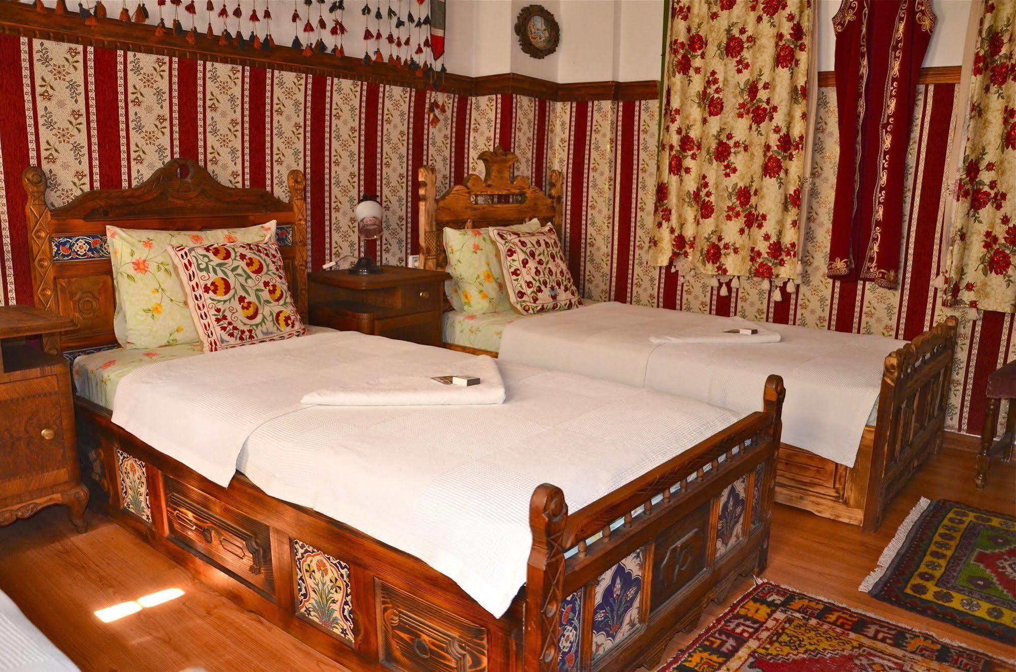 Homeros Pension & Guesthouse Selcuk ภายนอก รูปภาพ