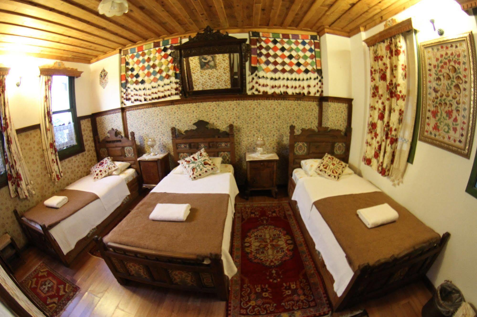 Homeros Pension & Guesthouse Selcuk ภายนอก รูปภาพ