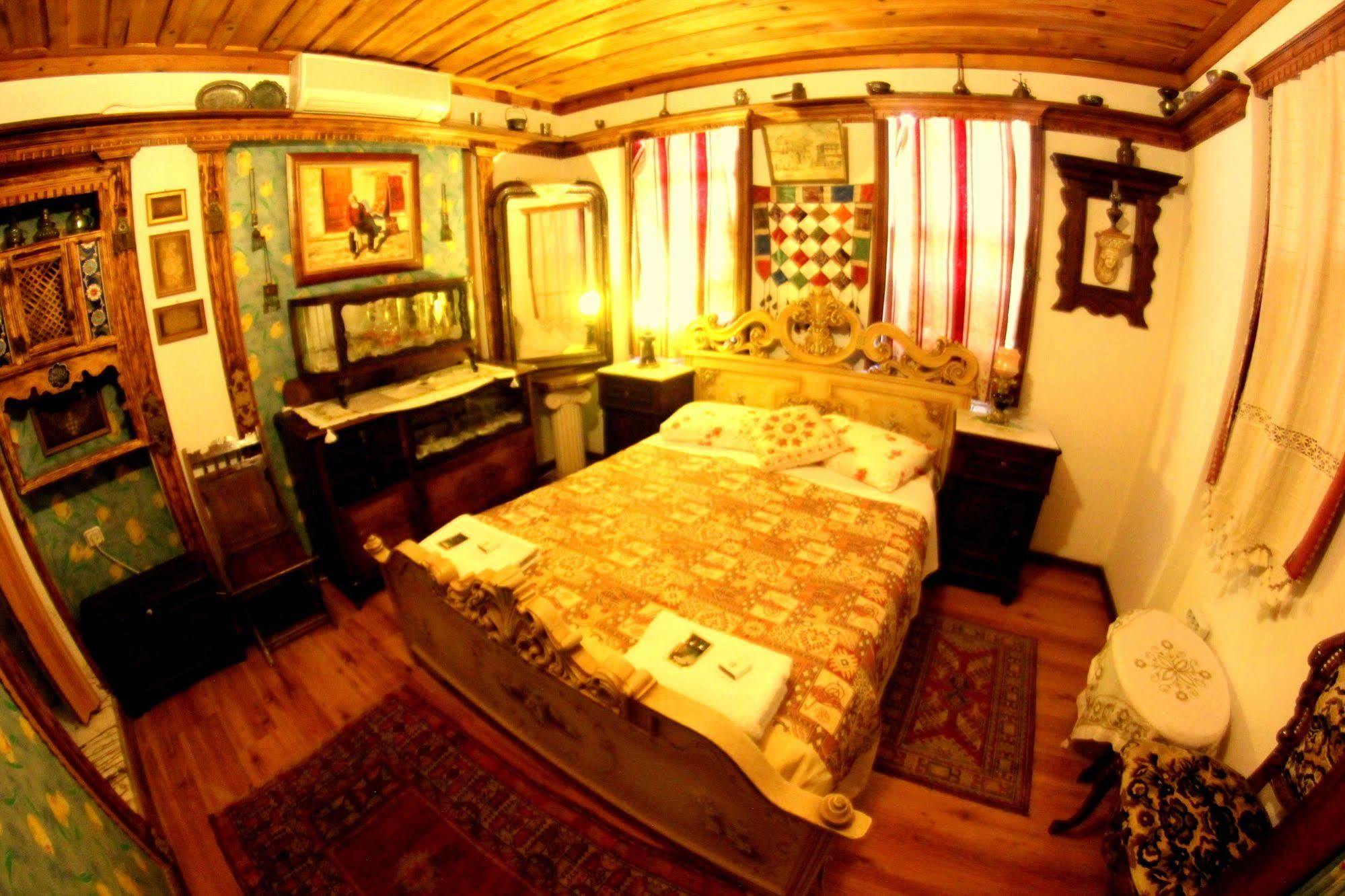 Homeros Pension & Guesthouse Selcuk ภายนอก รูปภาพ